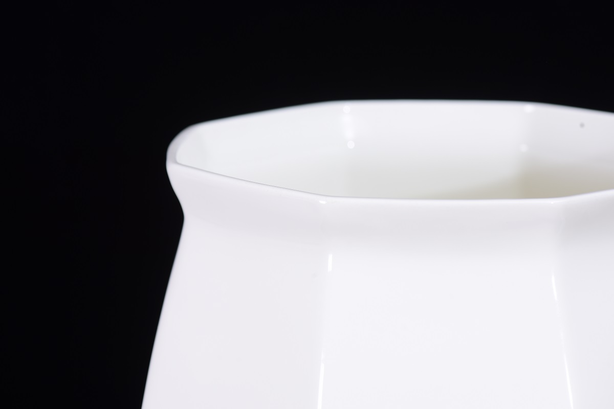 骨雕瓷器